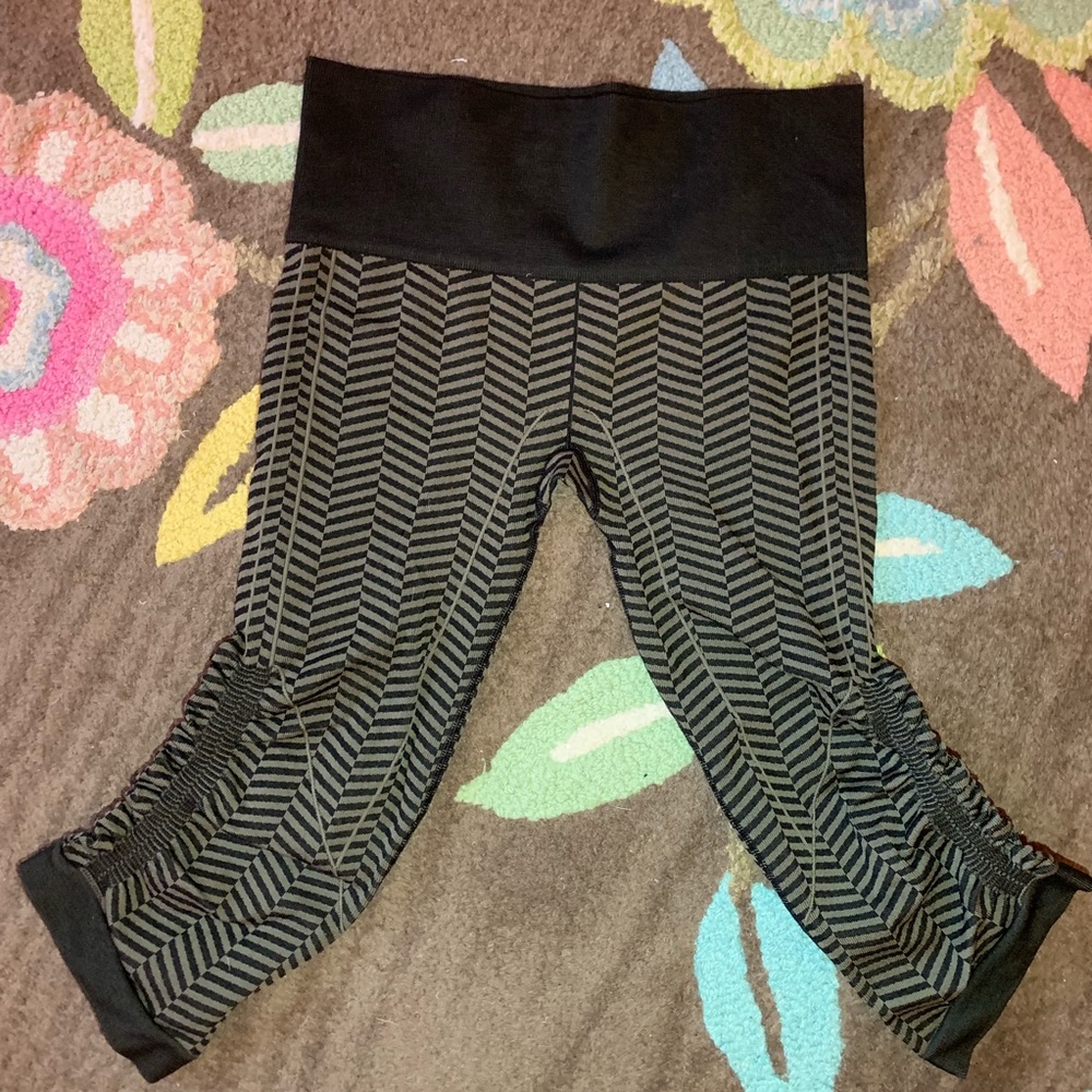 Lululemon Ebb And Flow Crop II